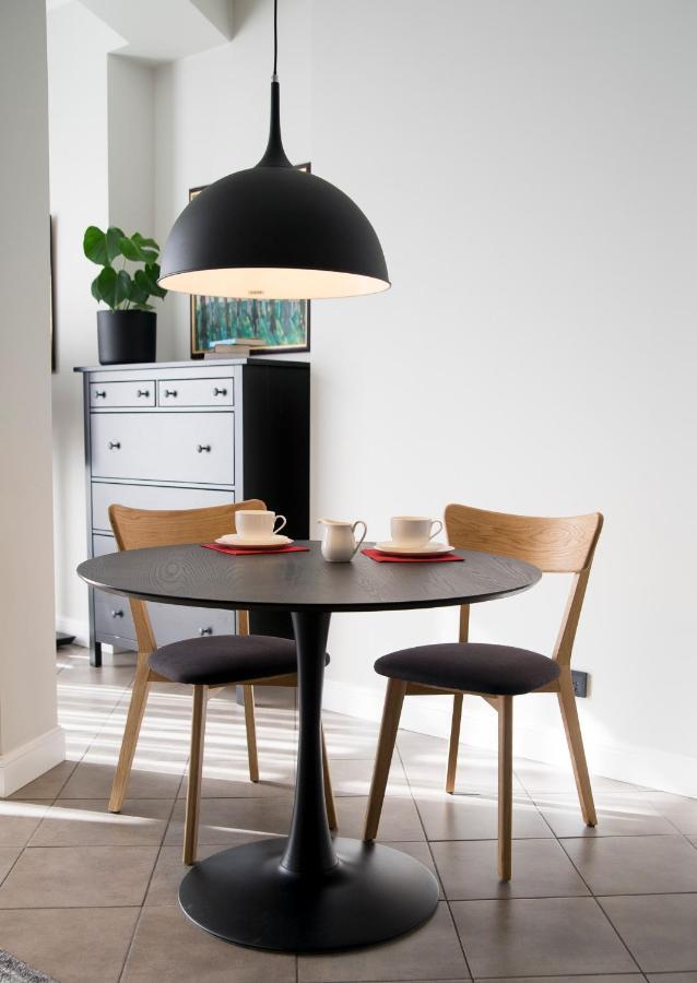 Apartment Laser Studio